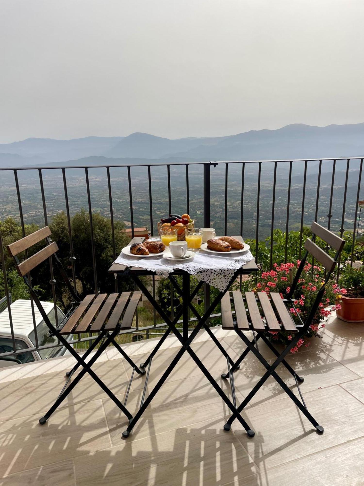 Windwow - Your Flat In Baunei Luaran gambar